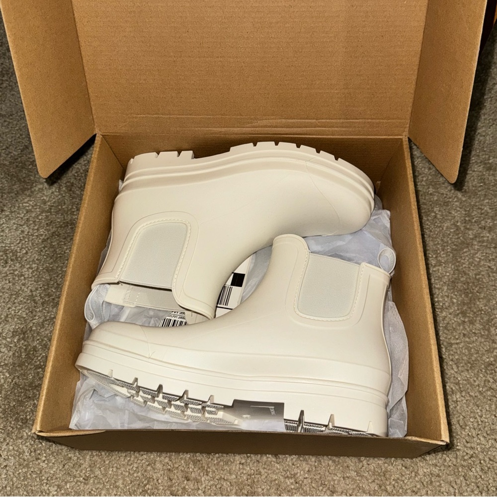 planone short boots size 8